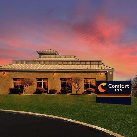 Comfort Inn Huntington Near University Exterior photo
