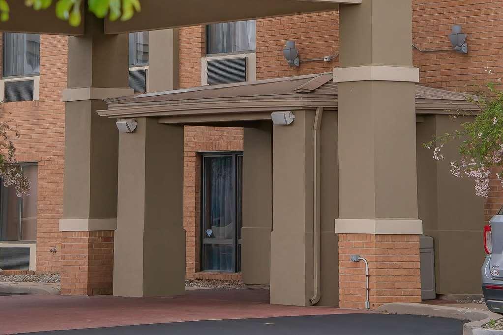 Comfort Inn Huntington Near University Exterior photo